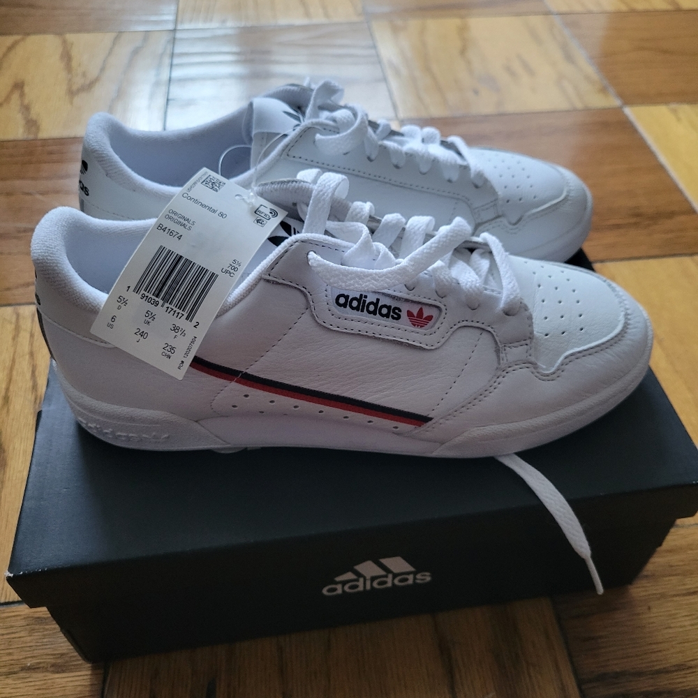BNWT Adidas continental 80 shoes